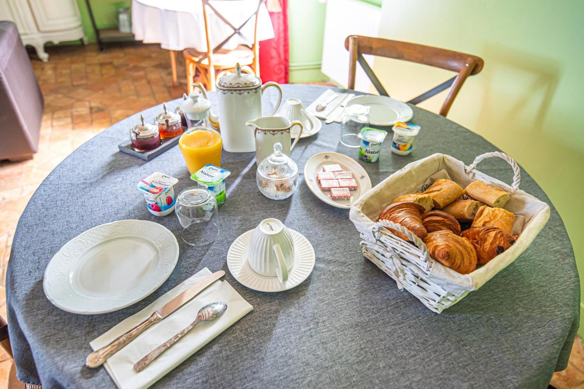 Hotel La Fontaine Du Mont Murs-Erigne Zewnętrze zdjęcie